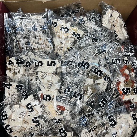 Colosseum Building Set - Picture 4 of 5